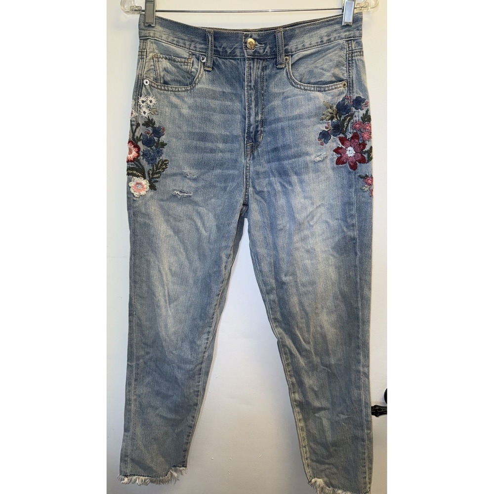 American Eagle Mom Jean Light Wash 100% Cotton Floral Embroidered Size 4 Boho